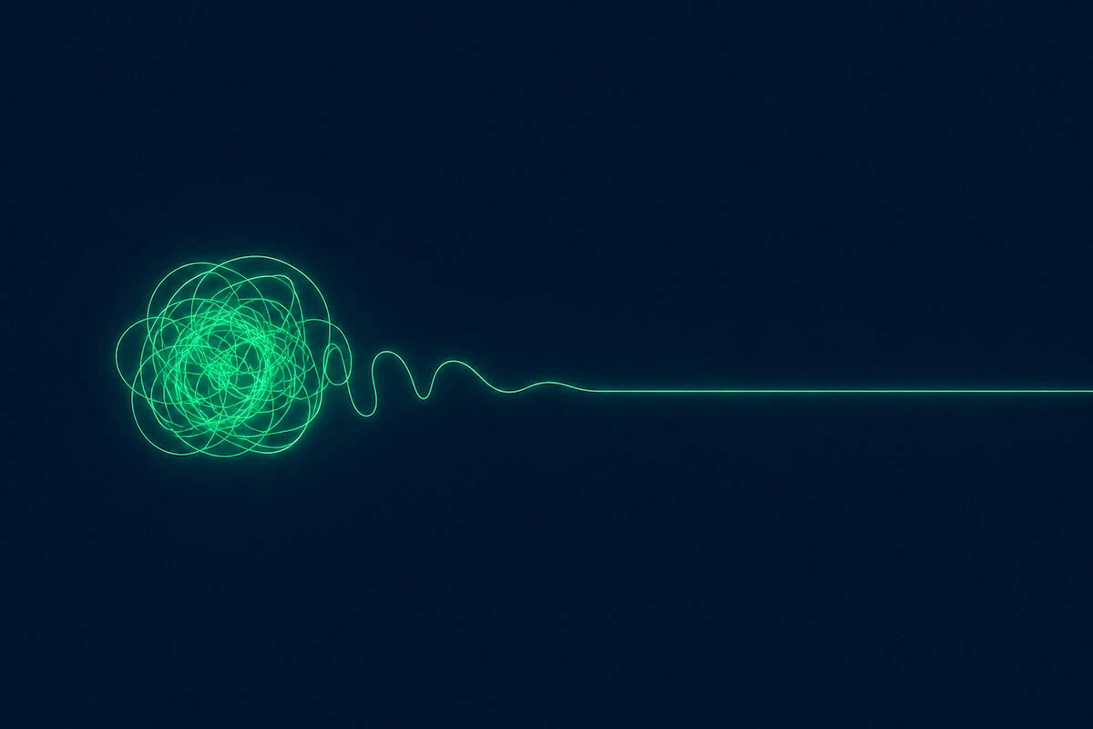 Gedankenkarussell beim Einschlafen: verschlungene Lichtlinie, die sich zu einer ruhigen Linie entwirrt, als Symbol für einen rasenden Geist, der zur Ruhe kommt